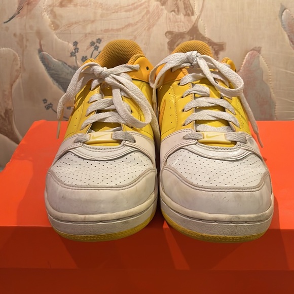 Nike Air Prestige (Women) 7.5 - Picture 4 of 7